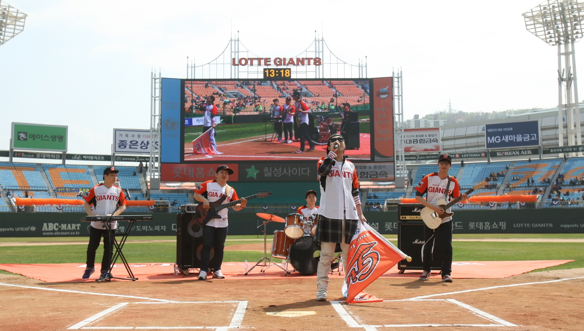 개막전 축하공연 달어쿠스틱