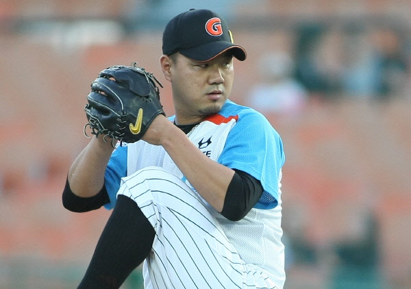 선발 출격한 송승준선수