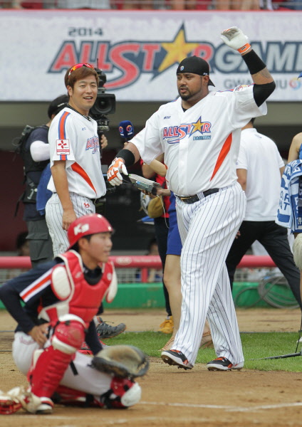 홈런왕 대회에 출전한 히메네스선수