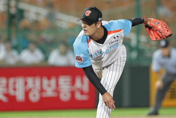 마무리 등판한 이정민선수의 역투모습
