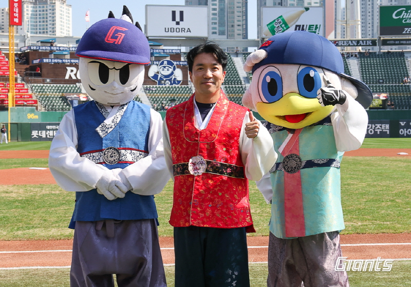 롯데, 한가위 시리즈 중 한복 프로모션(티켓페스타) 실시