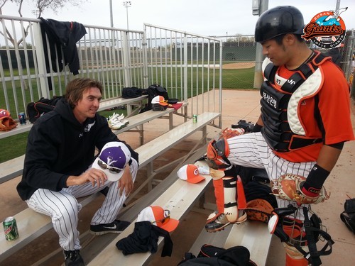 사도스키와 얘기하고있는 강민호