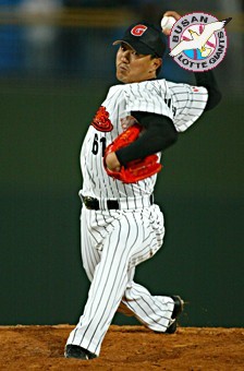 4월 28일 삼성전 더블헤더 2차전 마무리 투수로 나온 손민한 선수의 모습