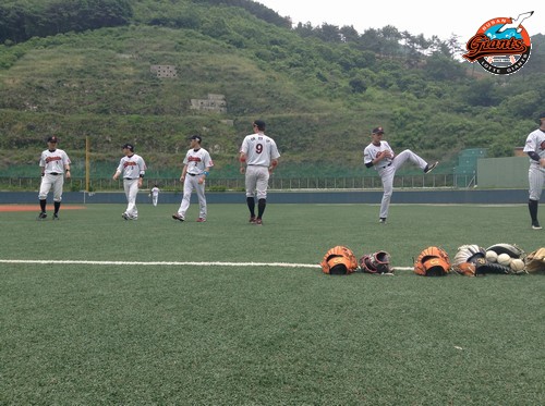 5월 31일 상동구장 스케치 (스트레칭)